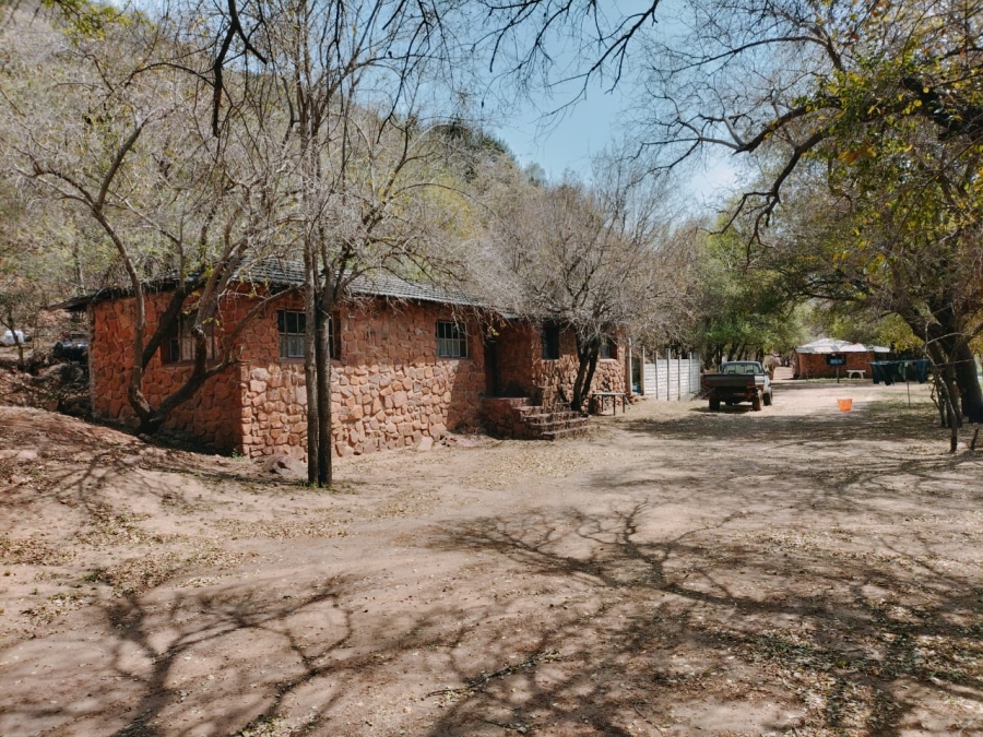 Commercial Property for Sale in Zoutpansdrift North West